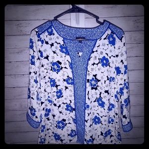 ⛄Talbots Small Semi Sheer Navy Blue Floral Top